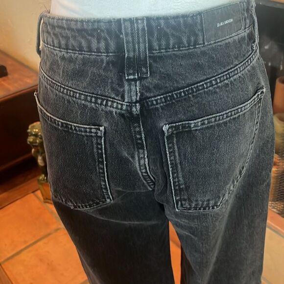 Zara Black Denim Raw Edge Crop Jeans, size 6 - Picture 5 of 8